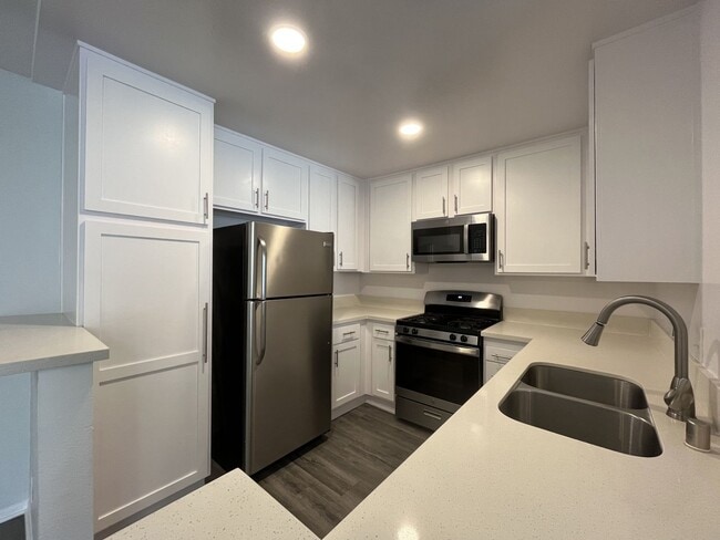 Interior Photo - 5235 Kester Ave