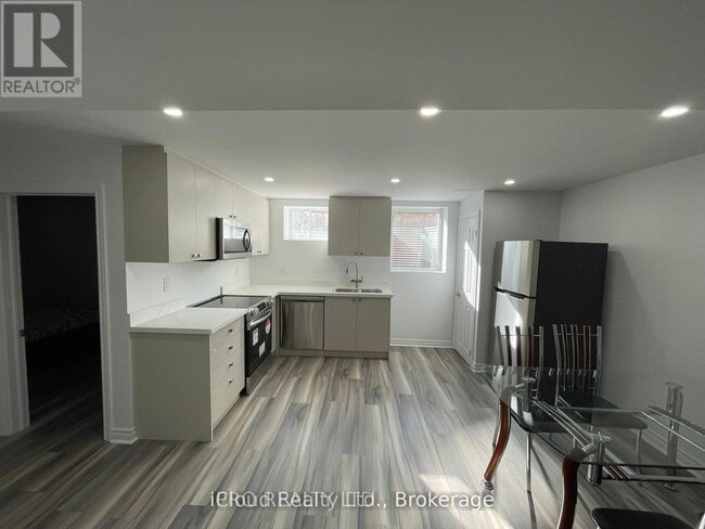 Building Photo - 462 Etheridge Ave