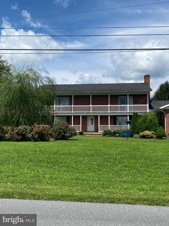Primary Photo - 204 N Red Hill Rd