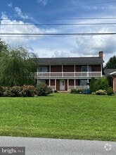 Building Photo - 204 N Red Hill Rd