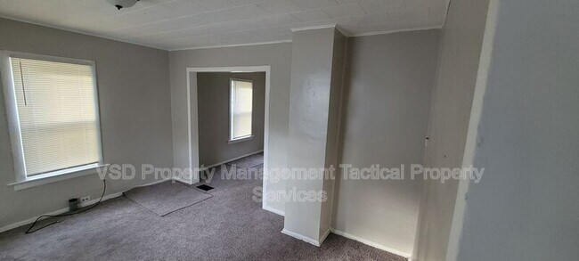 Building Photo - 7523 Aetna Rd