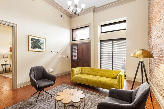 Foto del edificio - 30 Baronne St