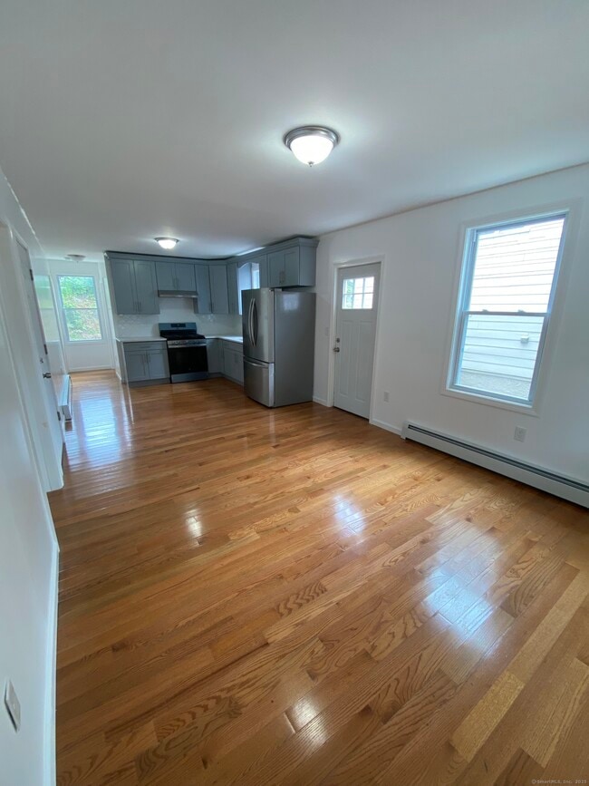 Building Photo - 48 Britton Ave