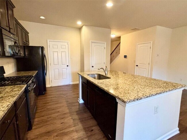 Foto del edificio - 2723 Morgan Glen Rd NE