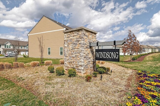 Building Photo - 1085 Duncan St