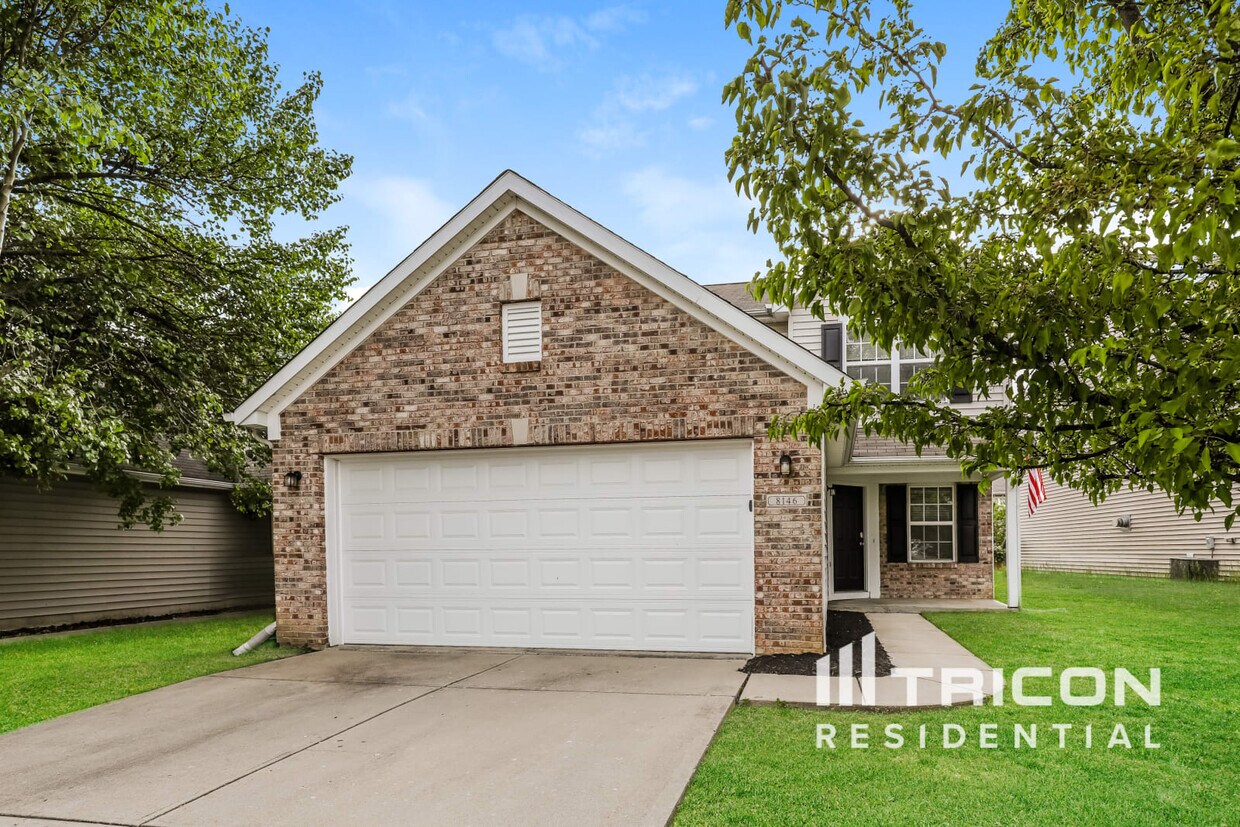 Foto principal - 8146 Birchfield Dr