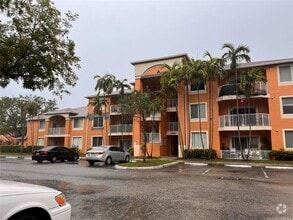 Building Photo - 6928 SW 39th St