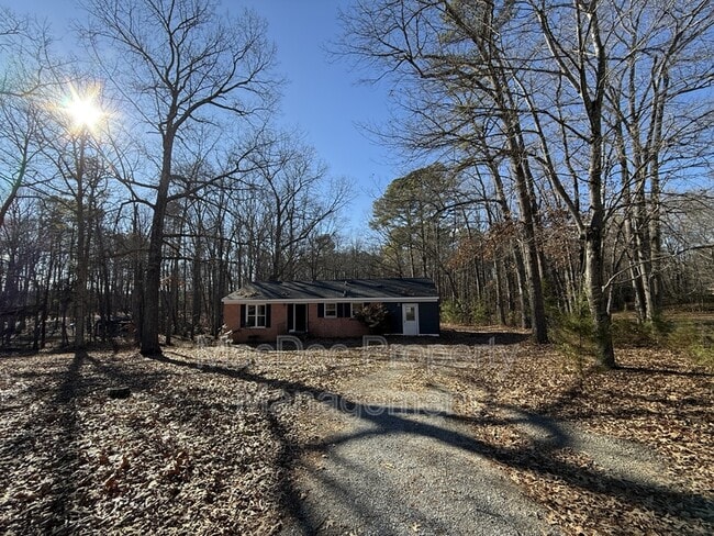 Foto del edificio - 727 Chalklevel Rd