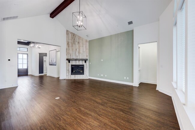 Building Photo - 804 Beautyberry Ln