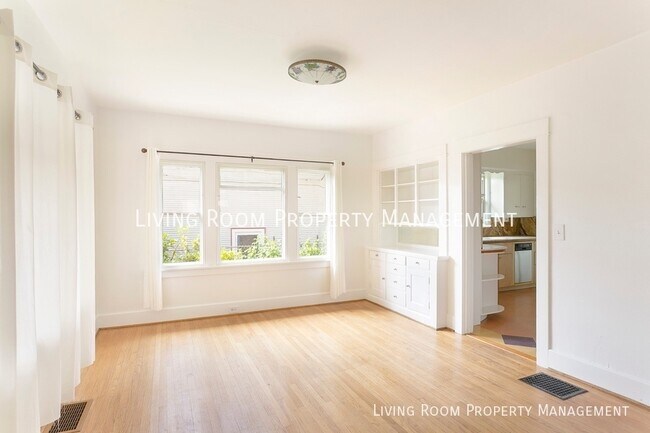 Foto del edificio - Sabin bungalow sanctuary! Bright and spaci...