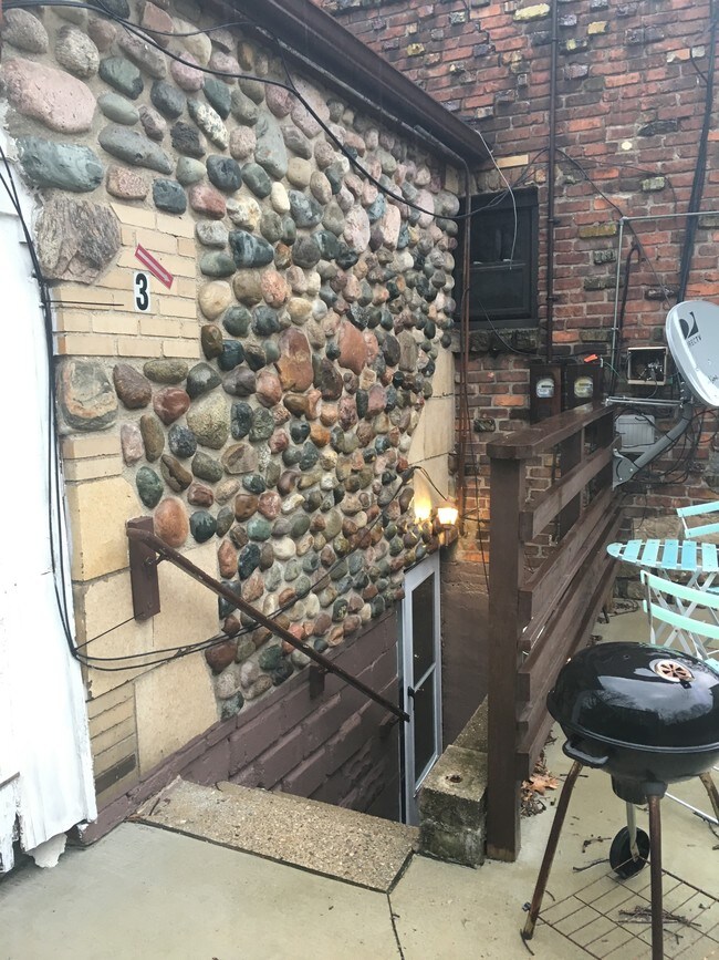 Foto del edificio - 507 Curry Ave