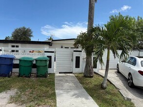 Building Photo - 1720 NW 124th Terrace