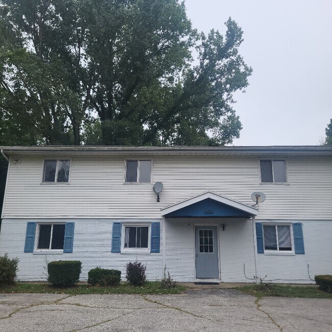 Foto del edificio - 1003 Colonial Dr