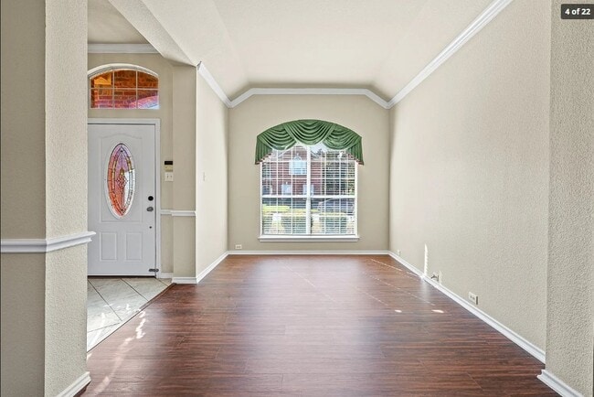 Building Photo - 2127 Ballycastle Dr