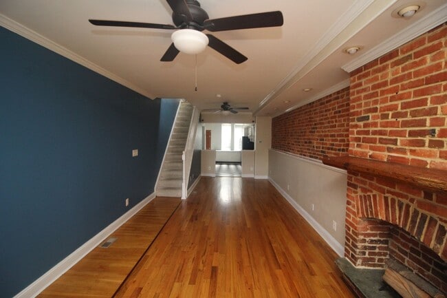 Foto del edificio - Simply Perfect Canton 2bd/2ba Rowhome w/ Parking! Available 5/11