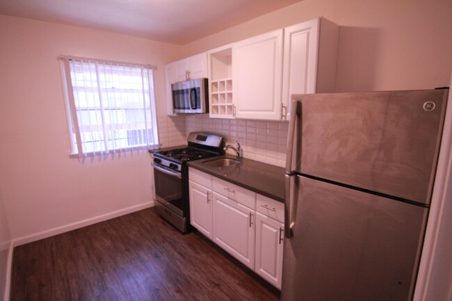 Foto del edificio - 1249 N Edgemont St