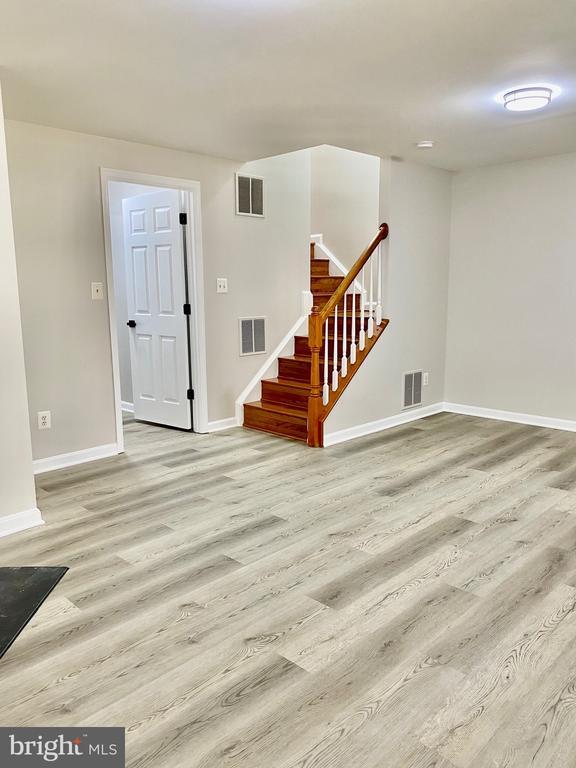 Building Photo - 4863 Benecia Ln