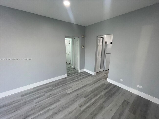 Building Photo - 668 NW 44th Ave