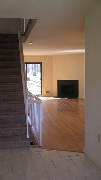 Foto del edificio - 181 Long Hill Rd