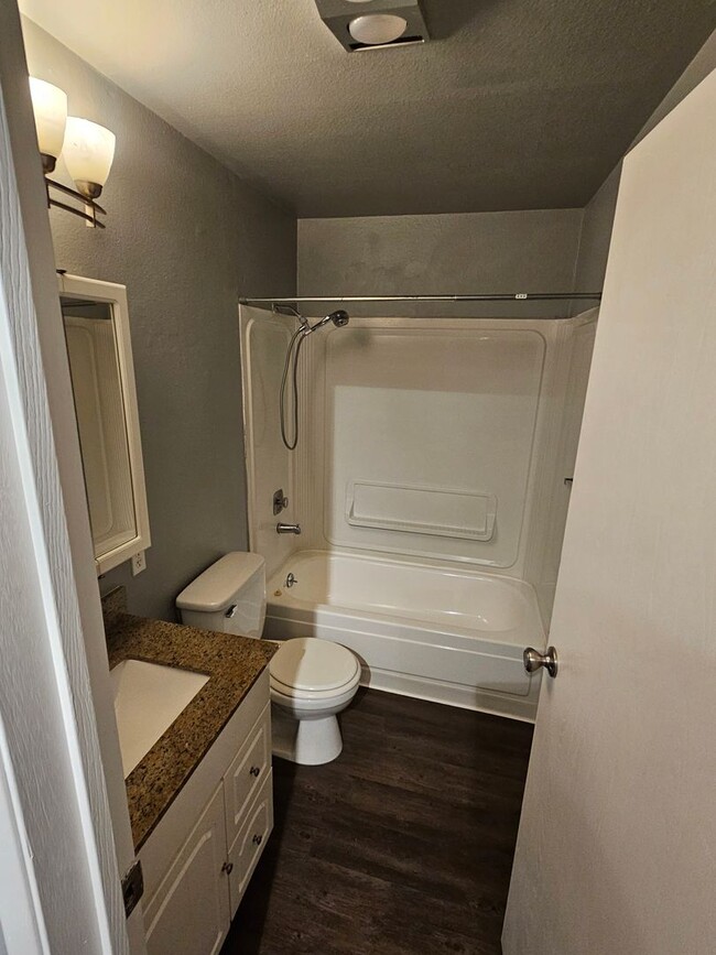 Foto del edificio - Interlakken Apartments - Bothell - Renovat...