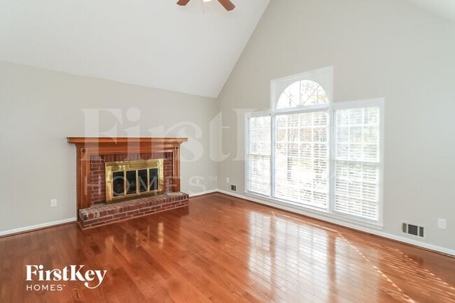 Foto del edificio - 4814 Westbourne Dr