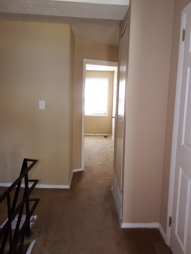 Building Photo - 2803 Hollins Ferry Rd