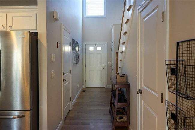 Building Photo - 40 Streamview Dr