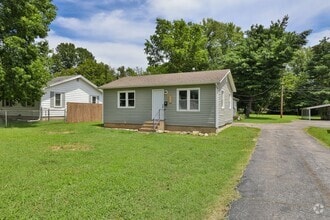 Building Photo - 700 S West Ave