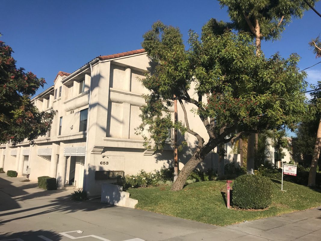 Foto principal - 653 Fairview Ave