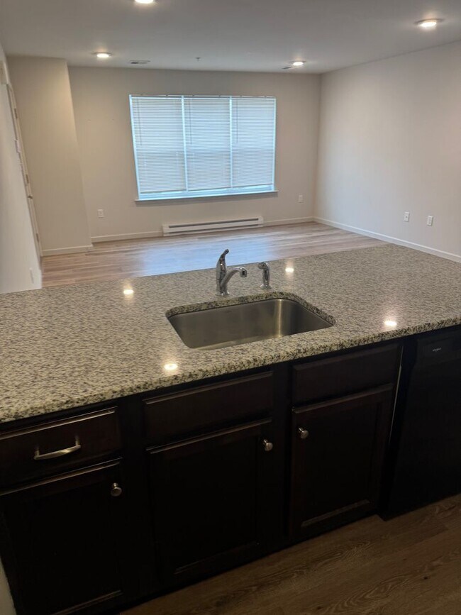 Foto del edificio - Pennsburg Beautiful 2 Bedroom 1.5 bath Tow...