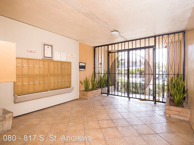 Foto del edificio - 817 S St Andrews Pl