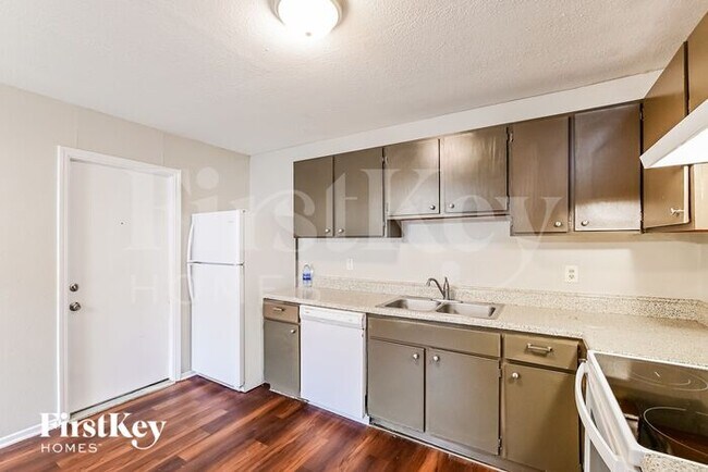 Foto del edificio - 6356 Porterway Dr