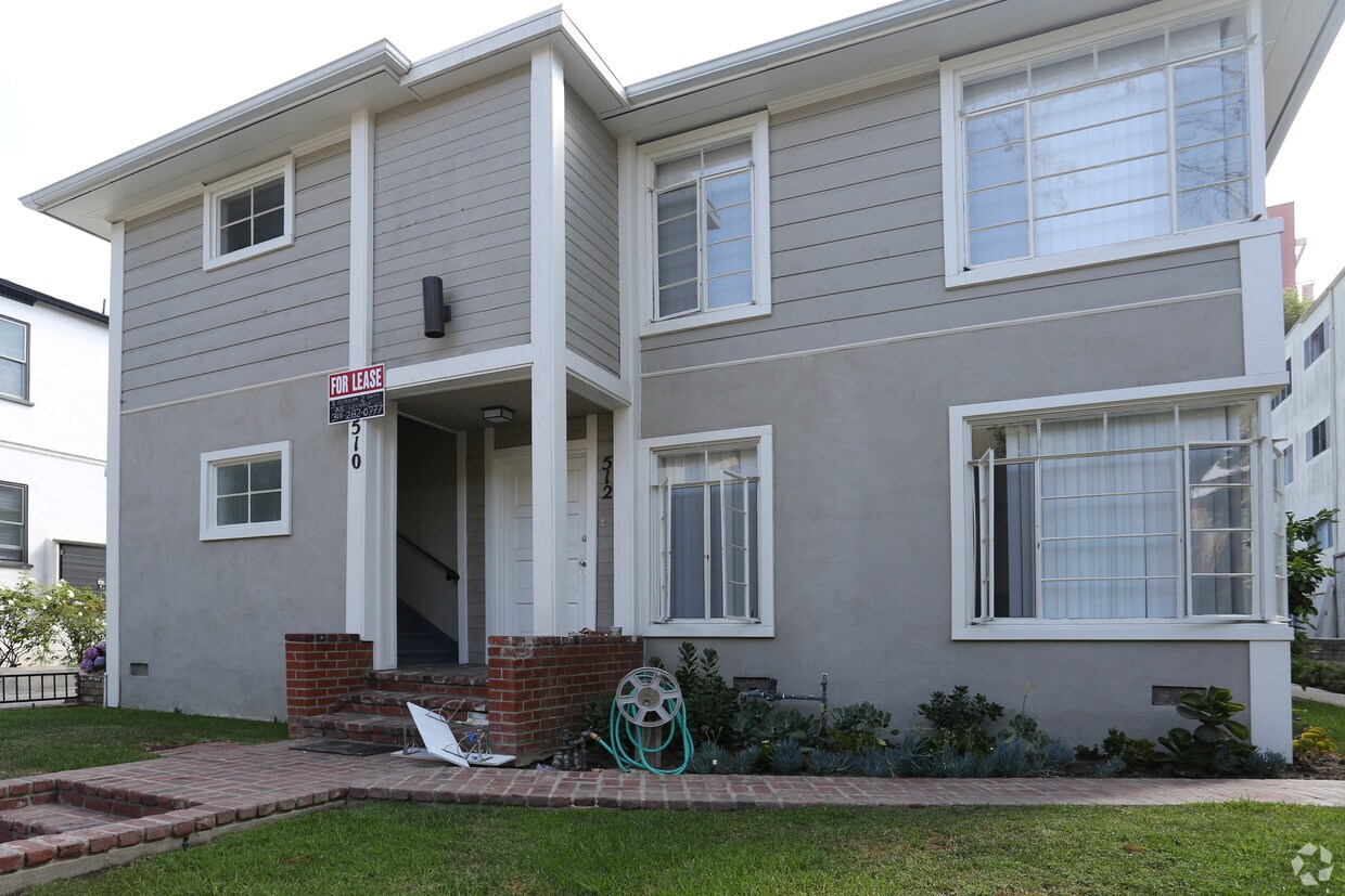 Foto del edificio - 510-512 Kelton Ave