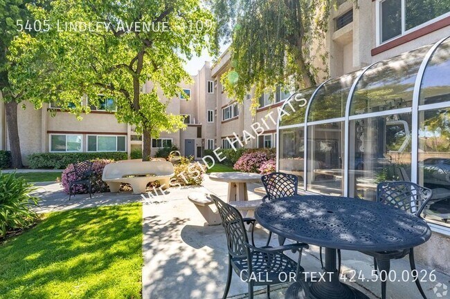 Building Photo - 5405 Lindley  - Gorgeous, fully renovated ...
