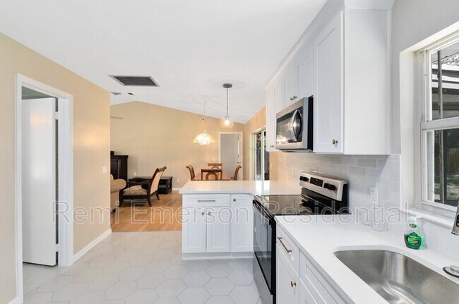 Building Photo - 2417 Justy Way