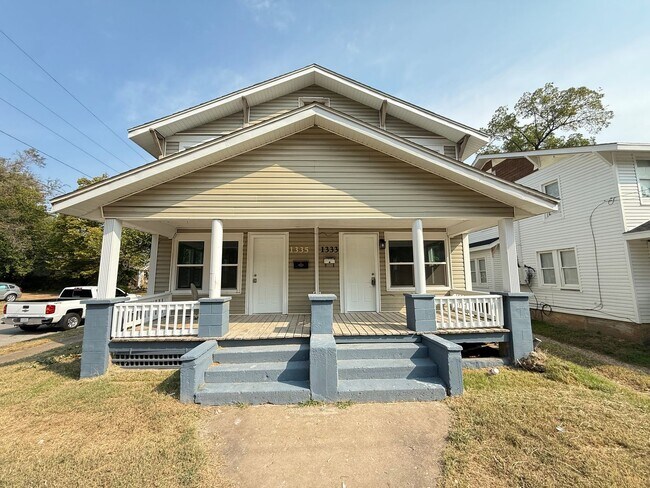 Foto del edificio - 1335-1335 W Mt Vernon St