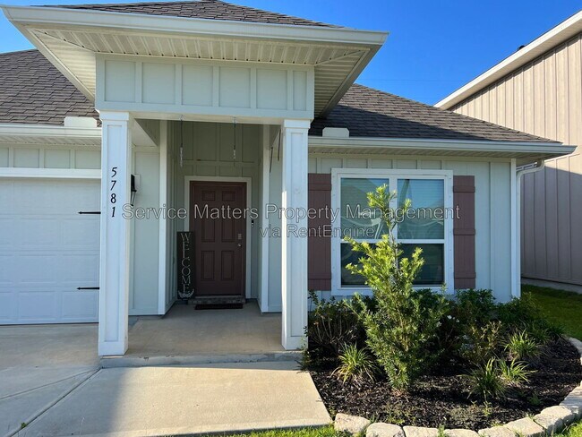 Foto del edificio - 5781 Danbury Blvd