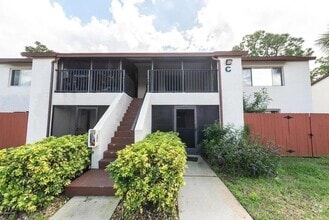 Building Photo - 631 Ridge Club Dr