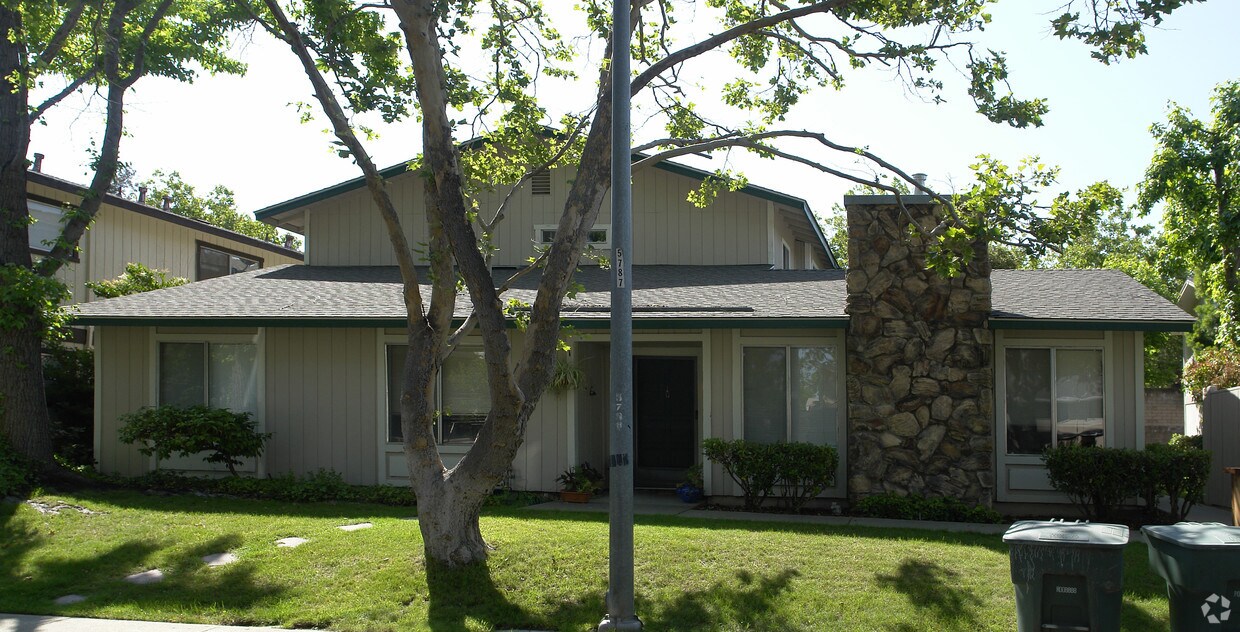 Primary Photo - 1290 Kenwal Rd