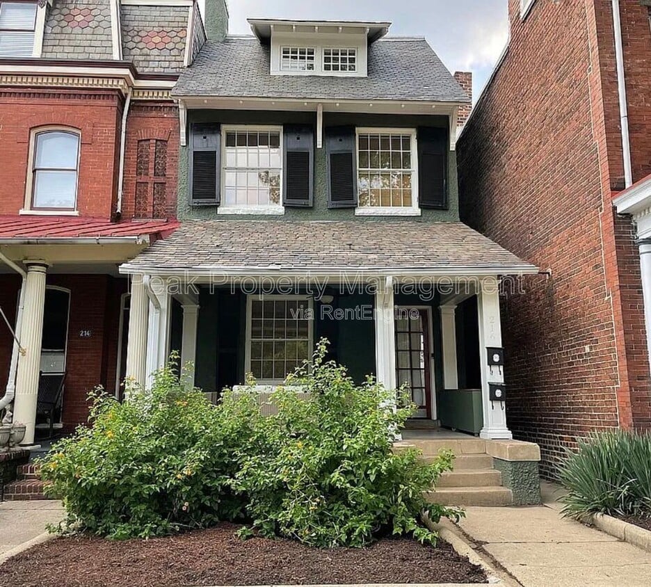 Building Photo - 216 N 32nd St