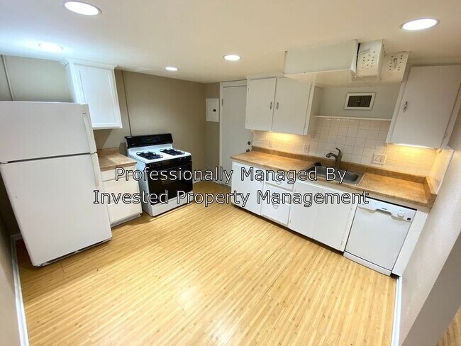 Building Photo - 117 E Iliff Ave