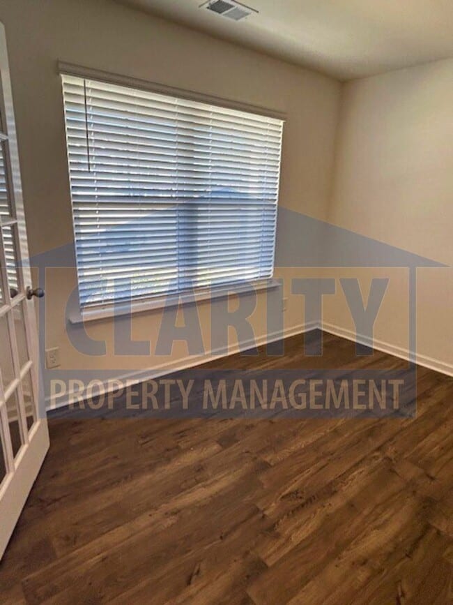 Building Photo - ***Pay no rent for May!***