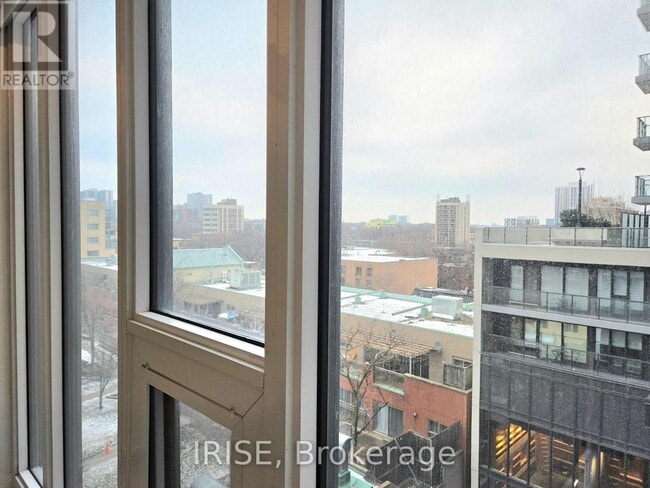 Photo du bâtiment - 251 Jarvis St