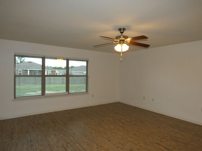 Foto del edificio - Beautiful 3-Bedroom Home - Whisper Creek