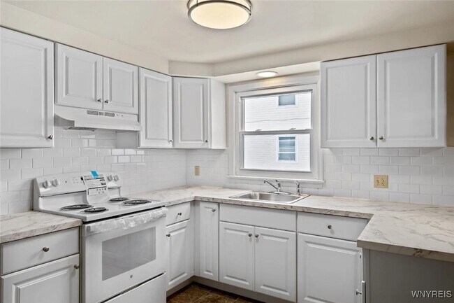 Foto del edificio - 335 Sundridge Dr