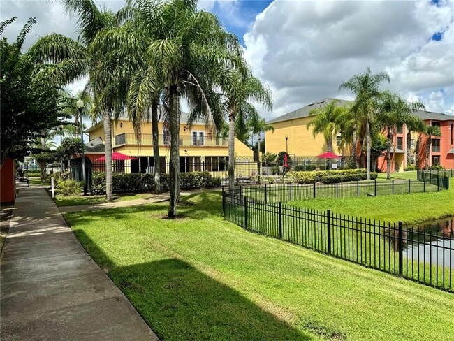 Foto del edificio - 10831 Windsor Walk Dr