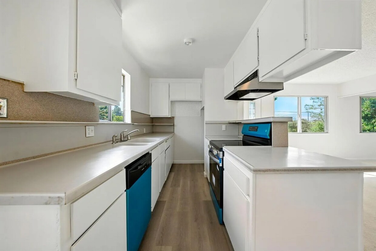 Foto principal - 1264 Bouret Dr