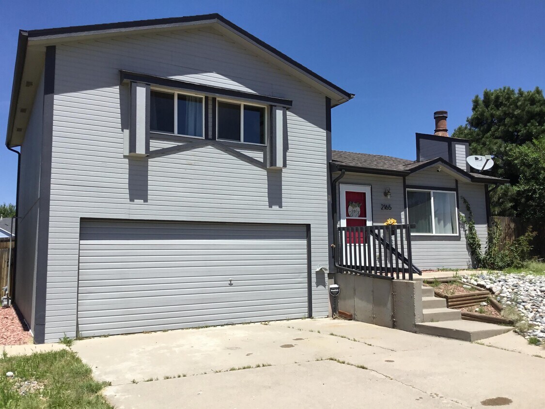 Primary Photo - 2165 Ambleside Dr