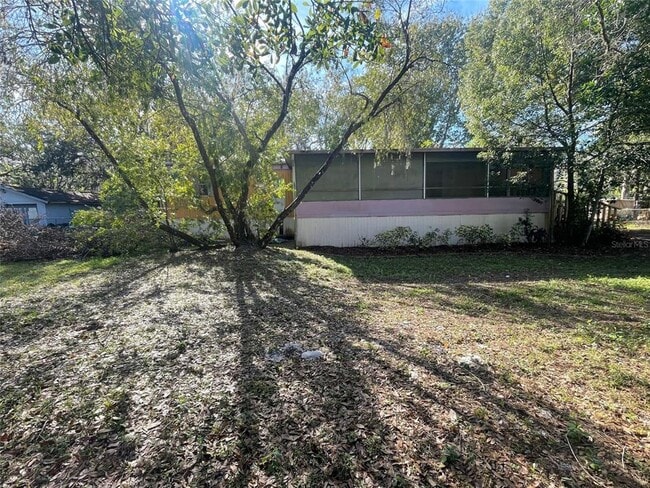 Foto del edificio - 15756 Trigonia St