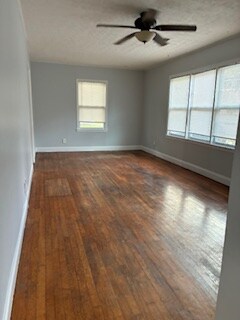 Foto del edificio - 1104 Barnes Mill Rd